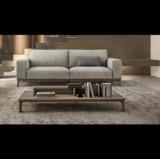 Tavolino realizzato completamente in legno Leonard di Doimo Salotti