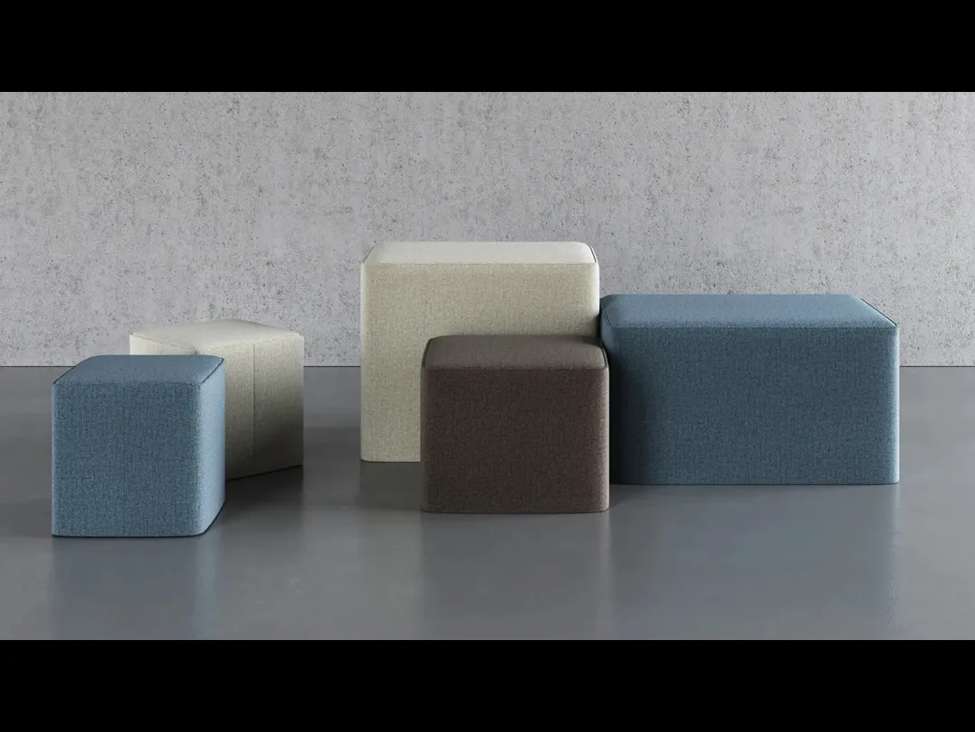 Pouf in tessuto disponibile in cinque misure diverse Porter di Doimo Salotti