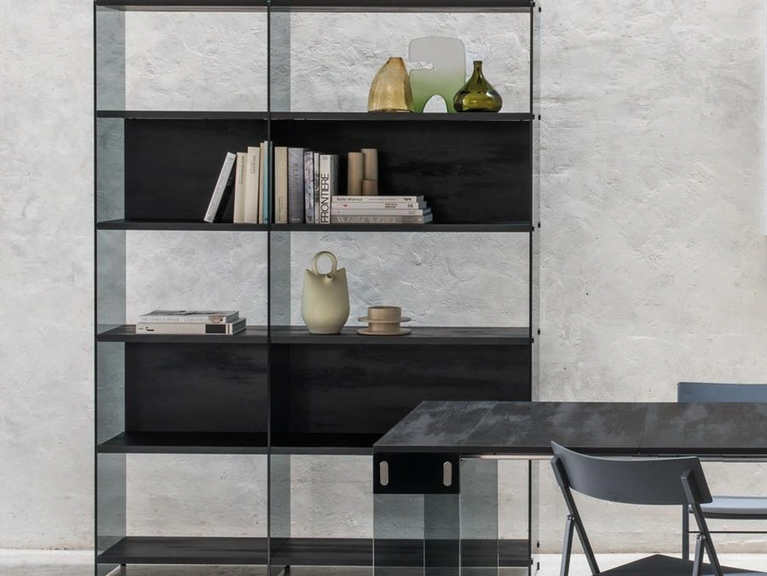 Libreria componibile divisoria in vetro e laminato Byblos di Pezzani