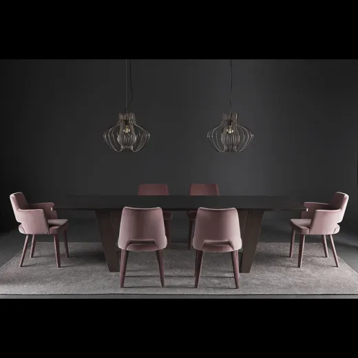 Sedia Grace rivestita in tessuto imbottito di Colico